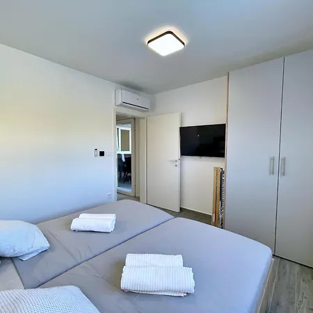Apartman Bonum With Private Pool *