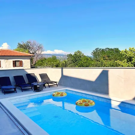 Bonum With Private Pool
