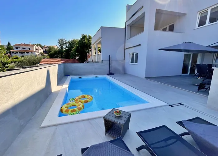 Bonum With Private Pool