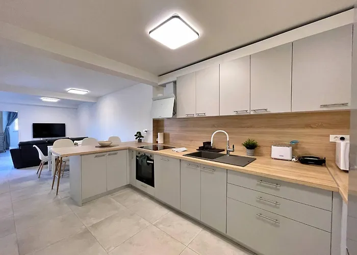 Bonum With Private Pool Šilo