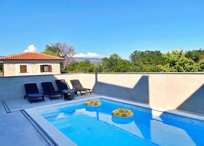 Bonum With Private Pool