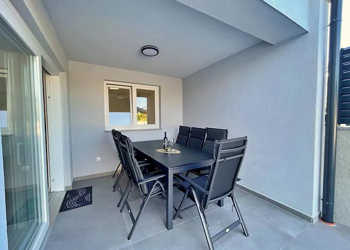 Bonum With Private Pool *